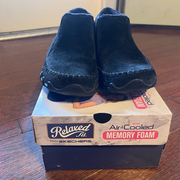 Like New Skechers Relaxed Fit shoes Size 7.5 - Picture 6 of 11